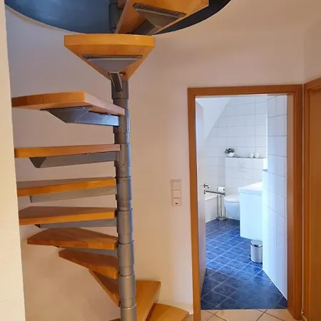 Apartment Kiefernstraße 1 *